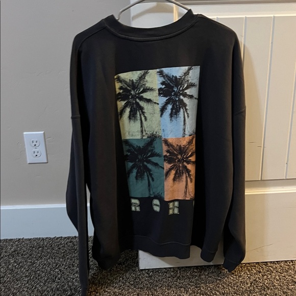 Roxy Sweatshirt with Palm Tree Graphic - Picture 2 of 4
